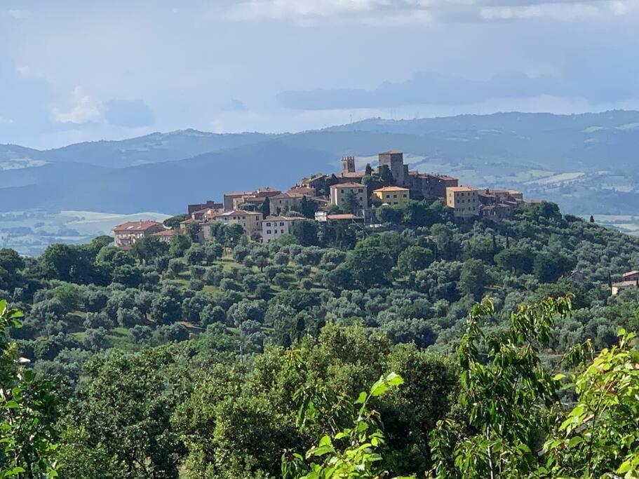 Inn Piazza In Montemerano, The Heart Of Tuscany Exterior photo